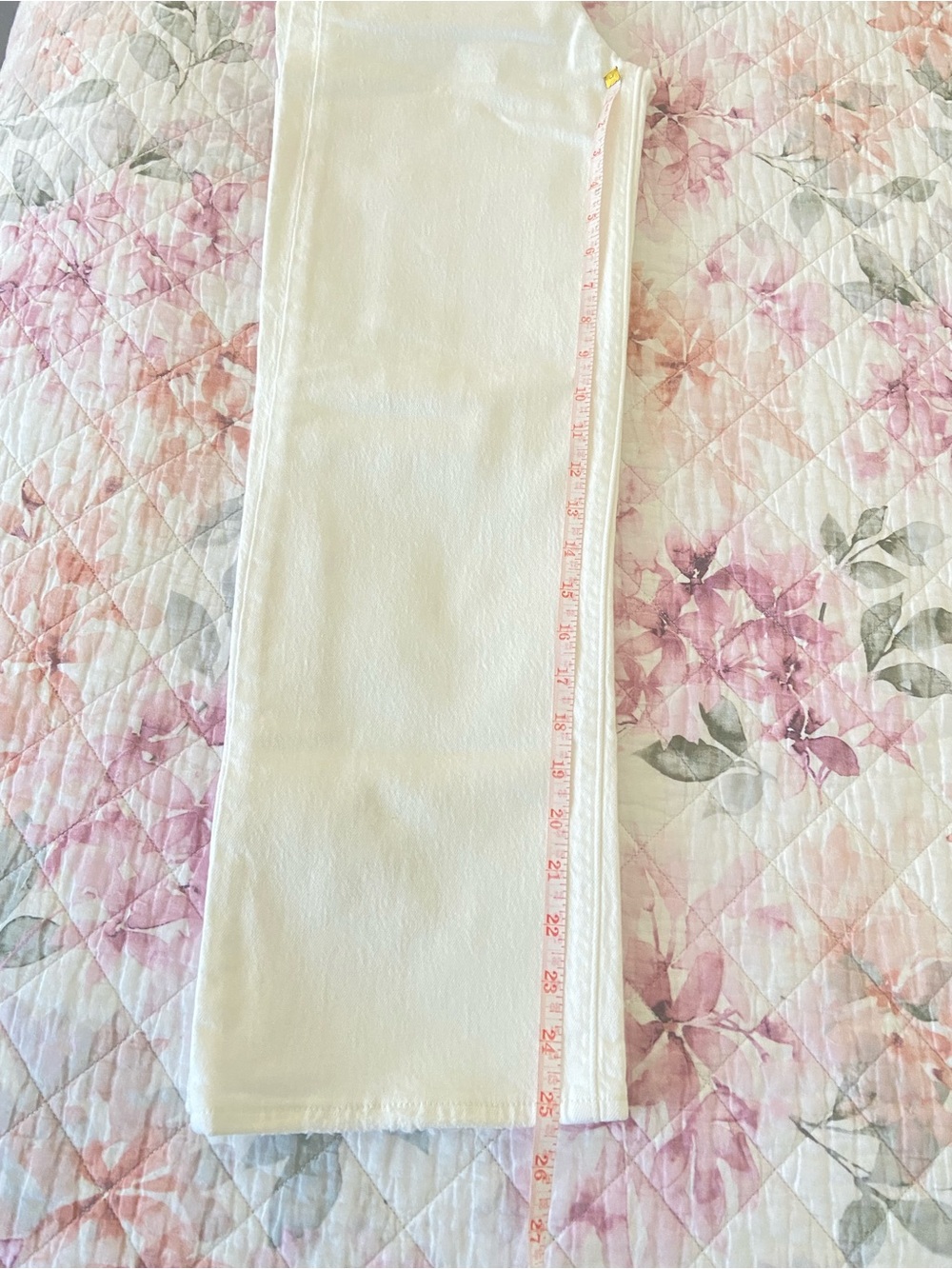 Levi's White Women's Straight Leg Jeans - High Rise - Picture 7 of 7